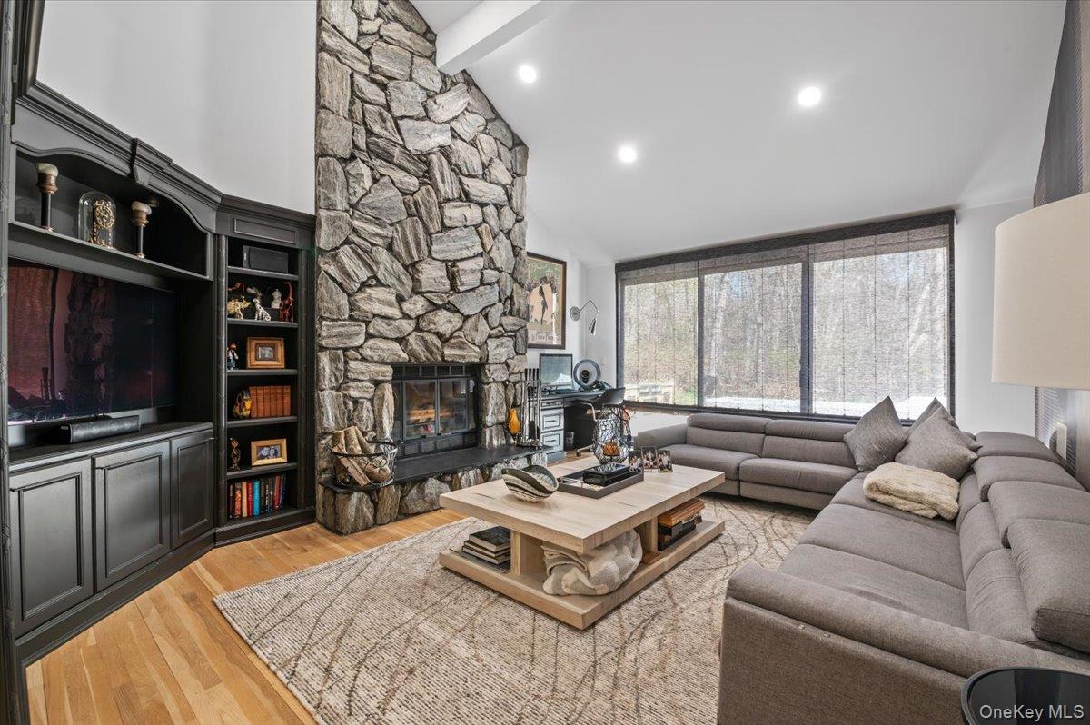 45 Coves Run Property Photo 14