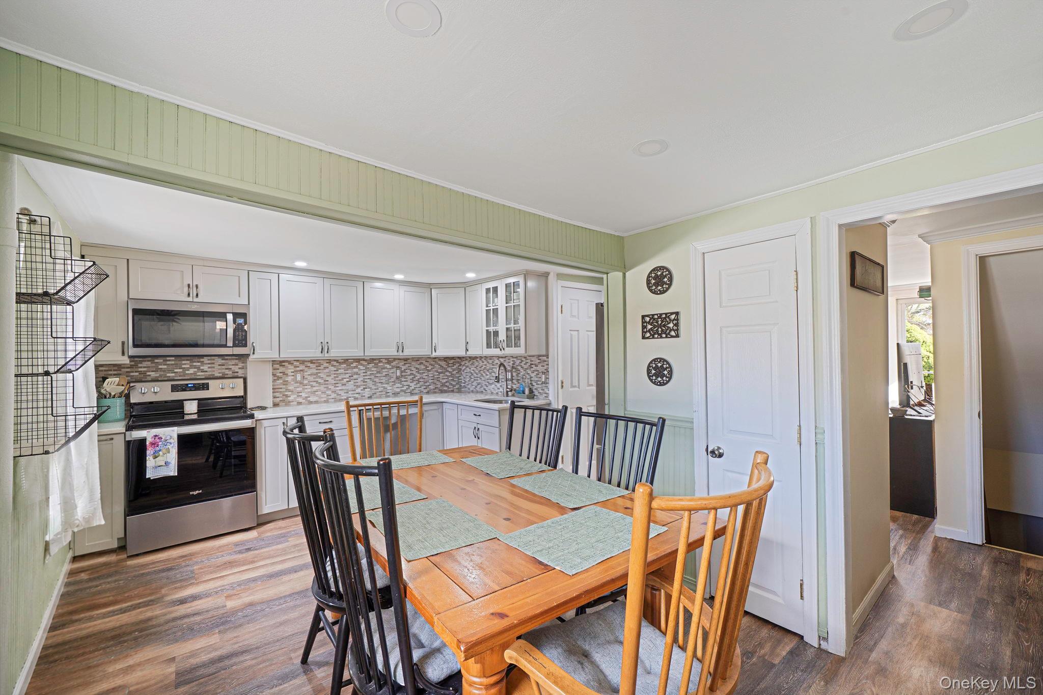 345 Ontario Street Property Photo 3