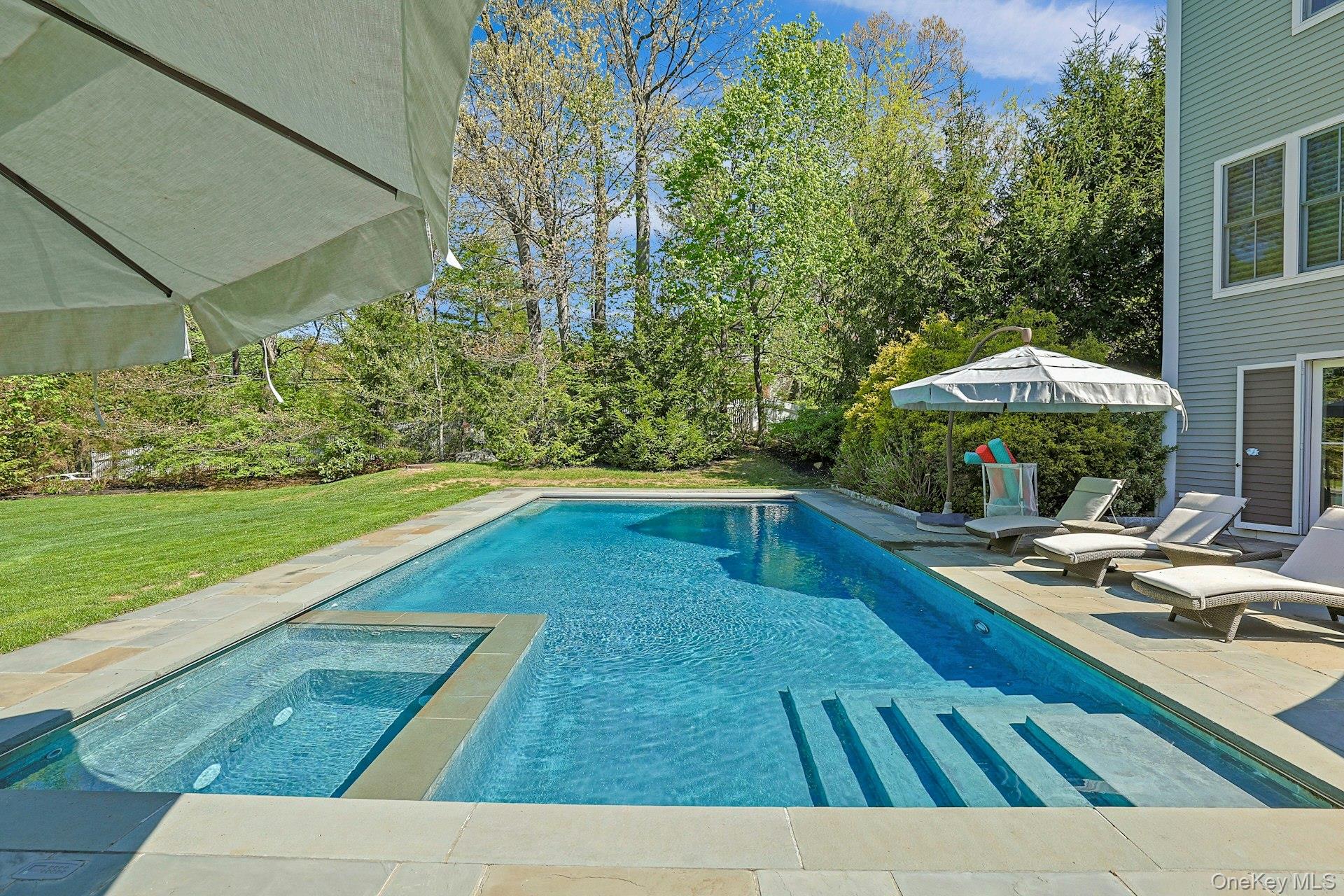 2 Emerald Woods Property Photo 33