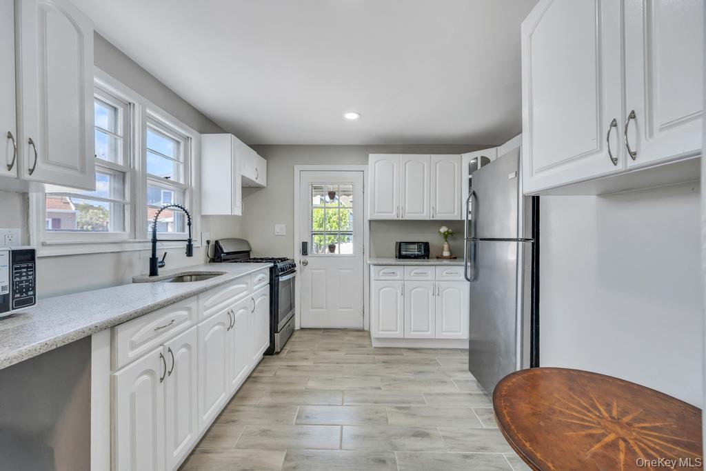 64 West Avenue Property Photo 14