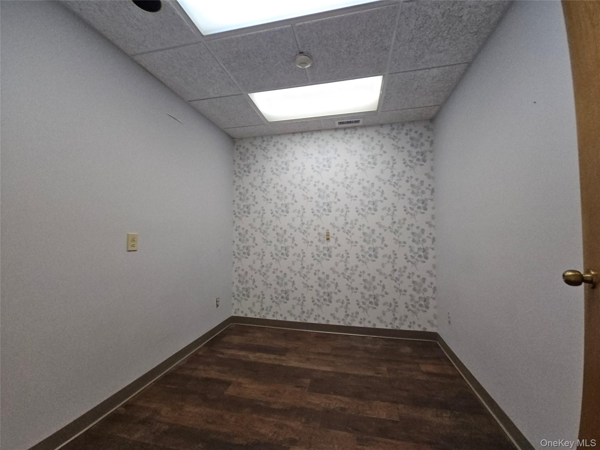 45 Ronald Reagan Boulevard Property Photo 8