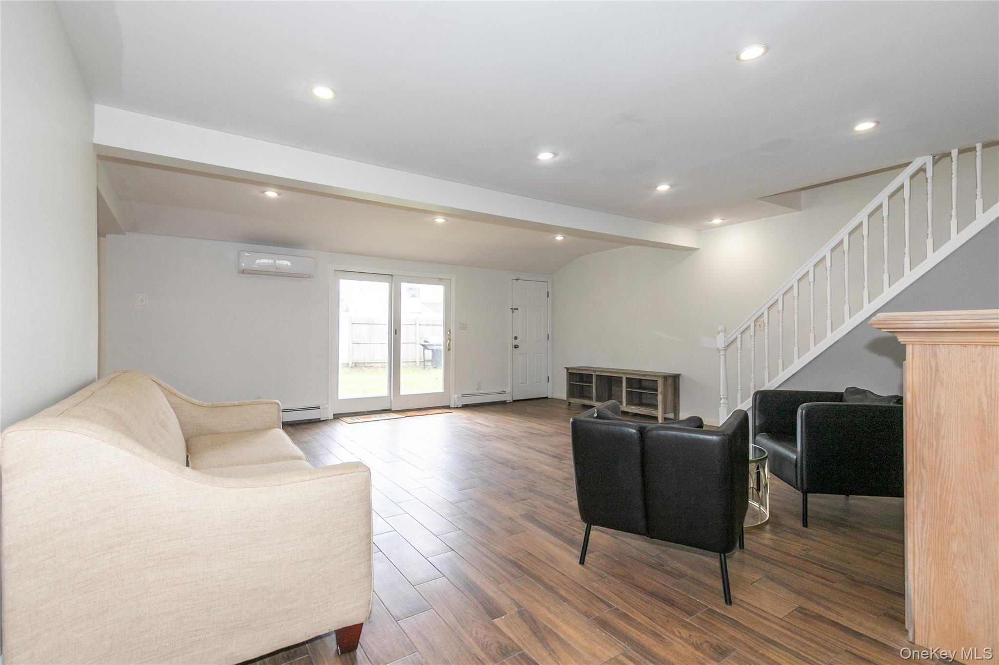 28 Apollo Lane Property Photo 8