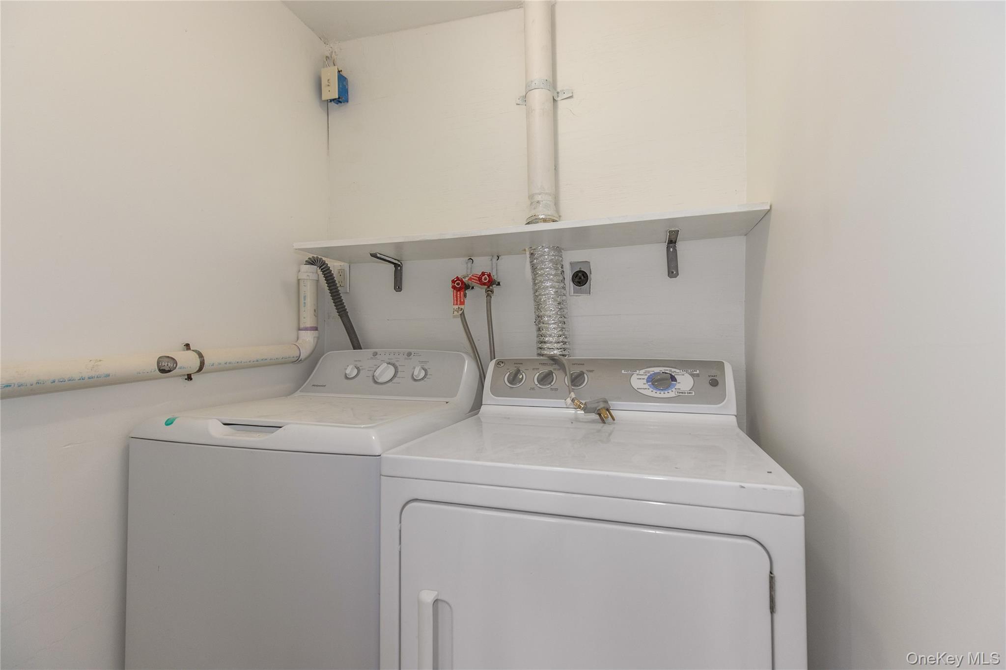 28 Apollo Lane Property Photo 18