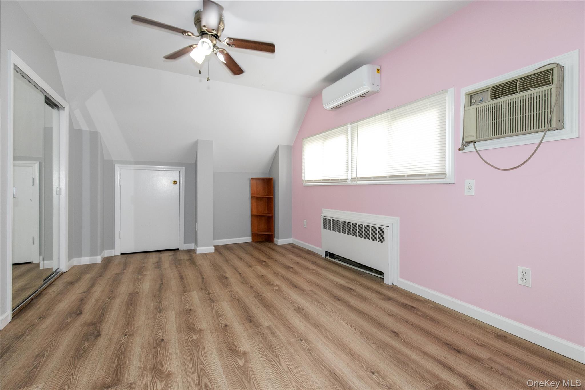 28 Apollo Lane Property Photo 19