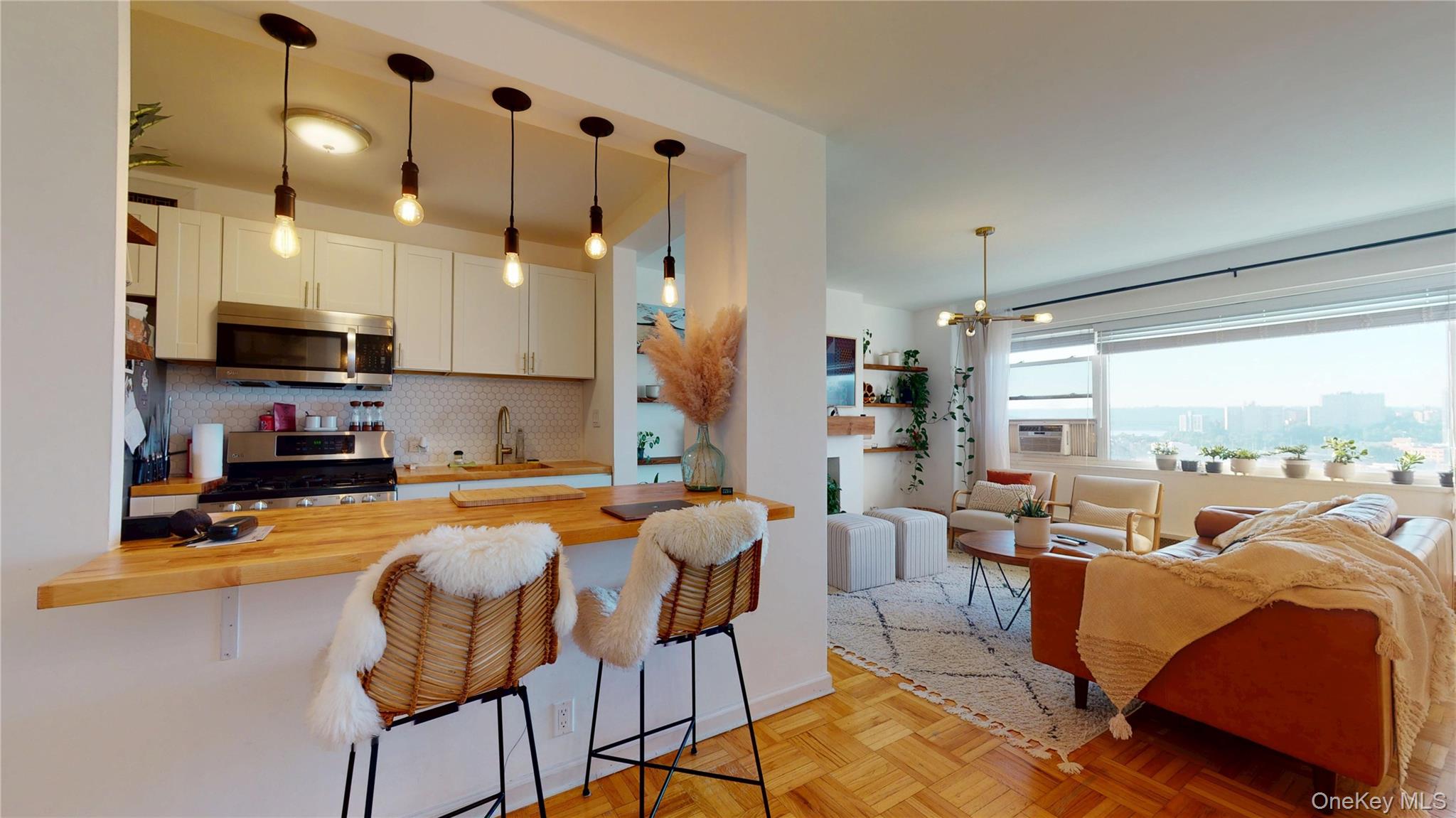 4 Fordham Hill Oval 8c Property Photo 2