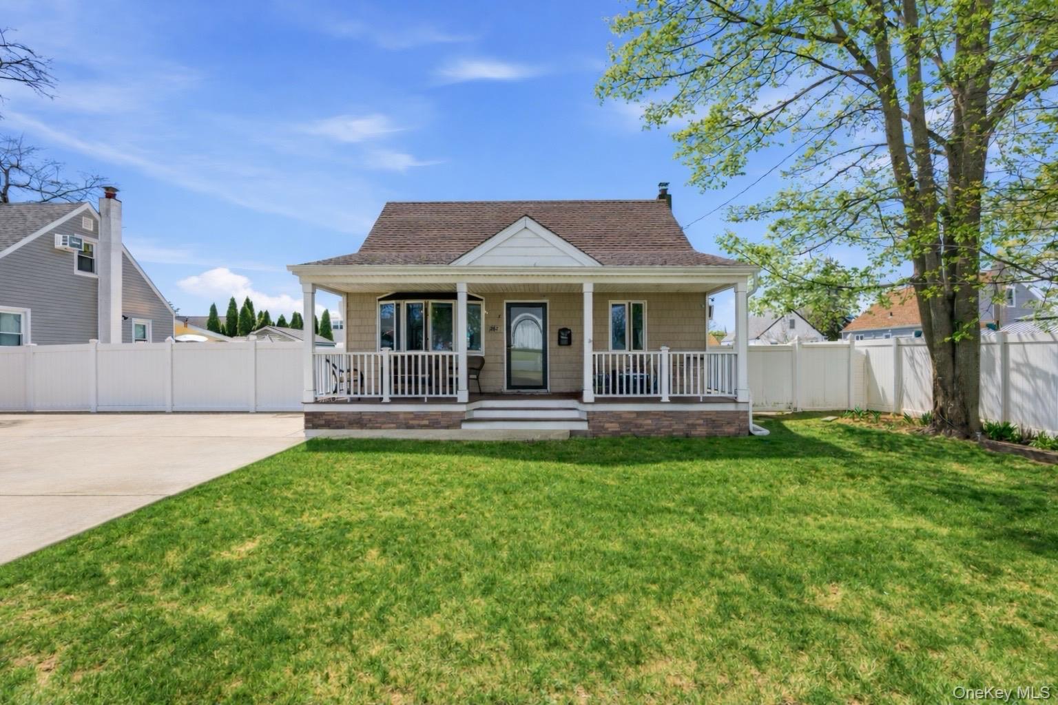 287 43rd Street Property Photo 1