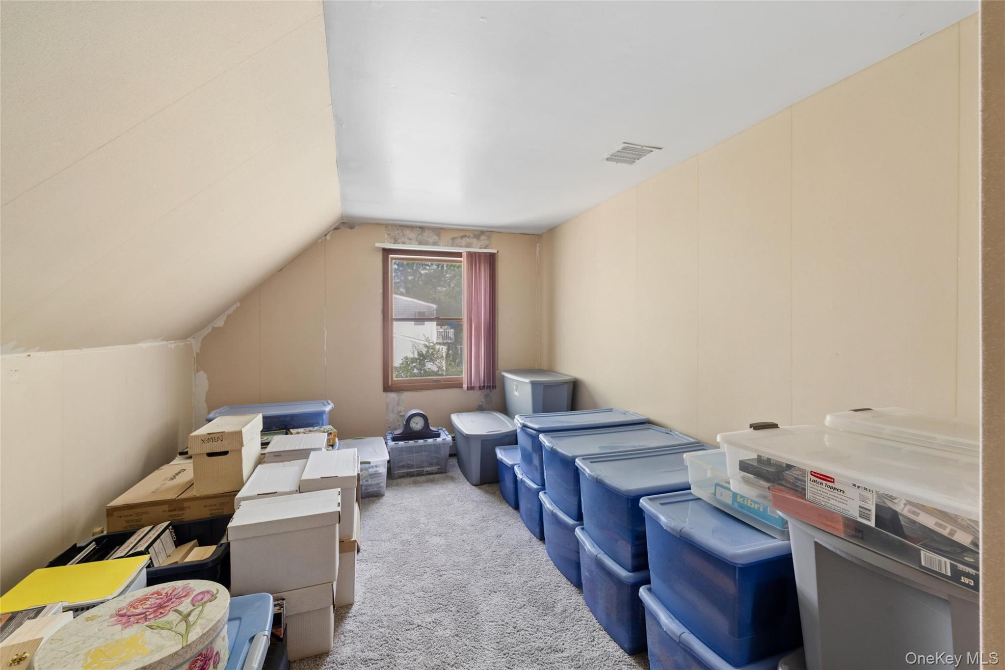 10 Rita Drive Property Photo 15