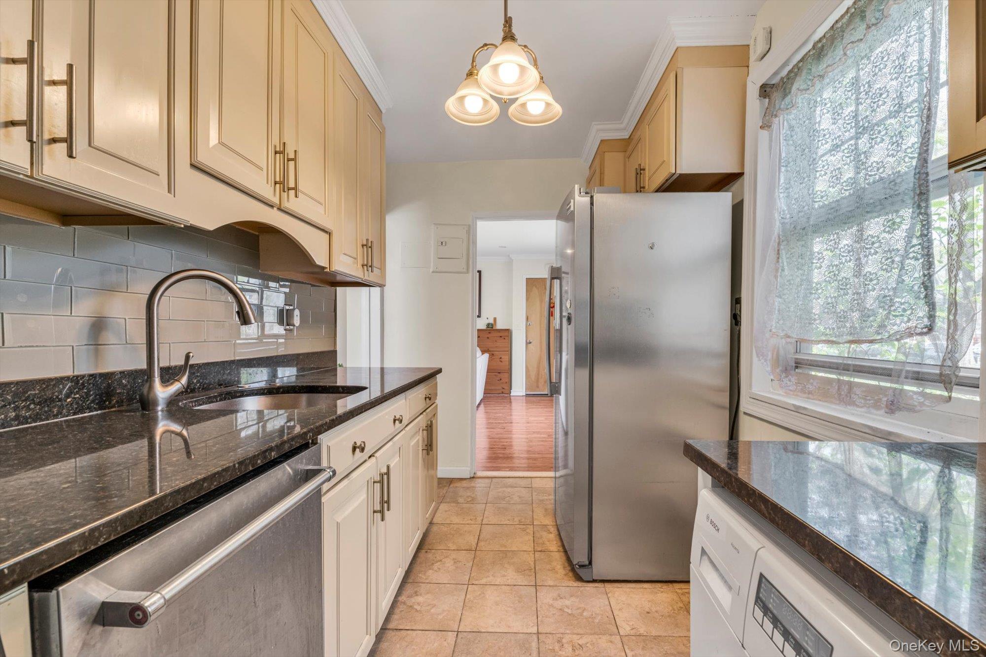 255-10 61st Avenue #3-907 Property Photo 7