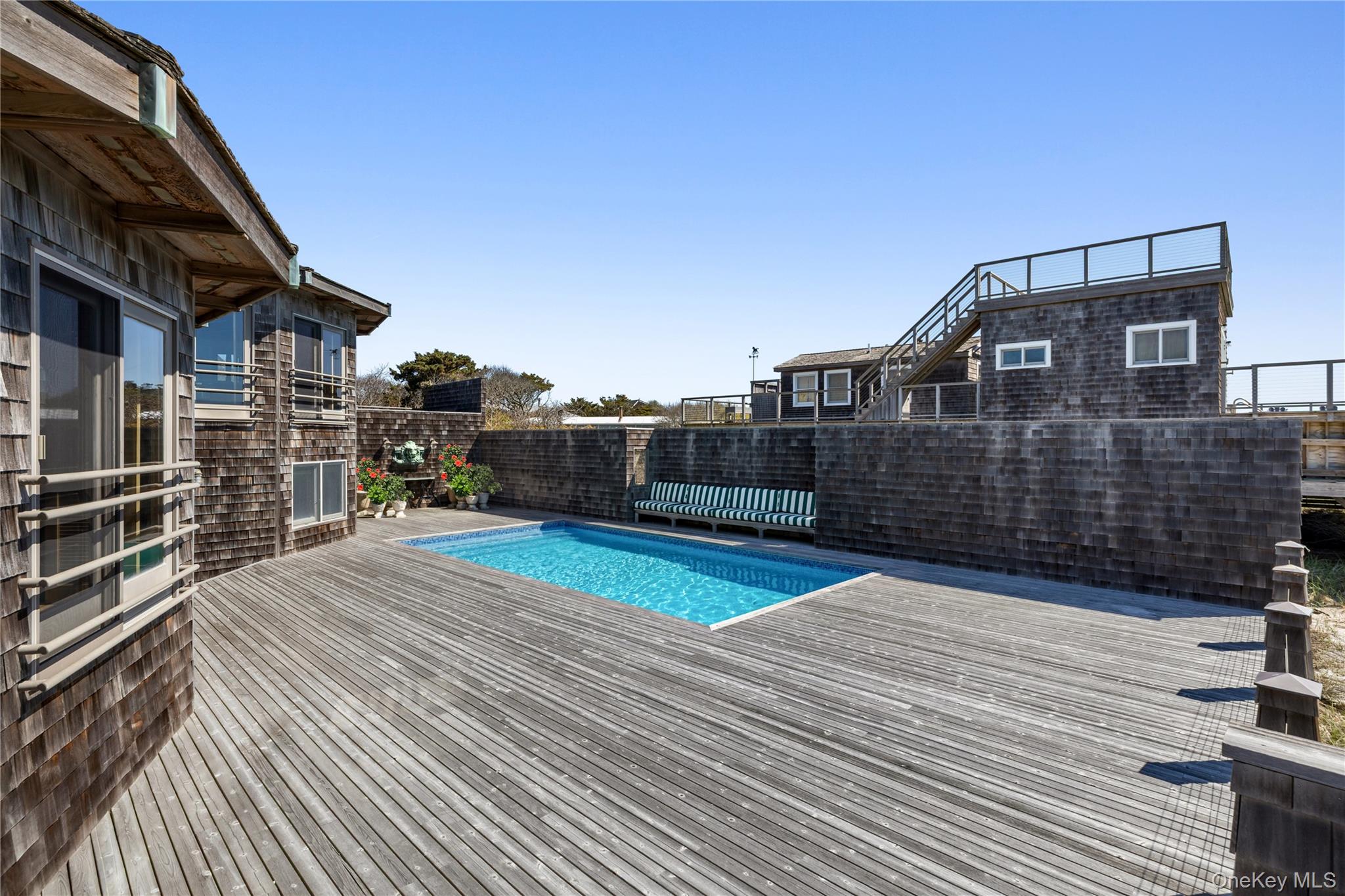 1 Steels Walk Property Photo 44