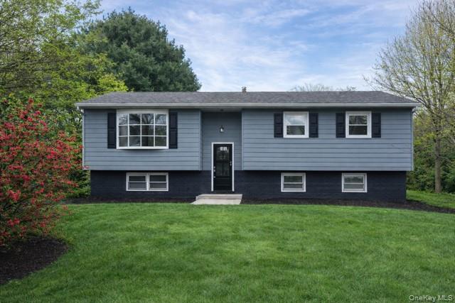 7 Jonathan Drive Property Photo 2