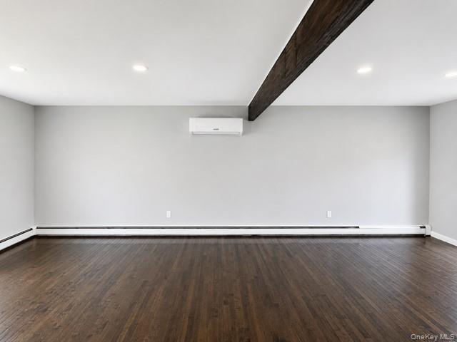 7 Jonathan Drive Property Photo 6