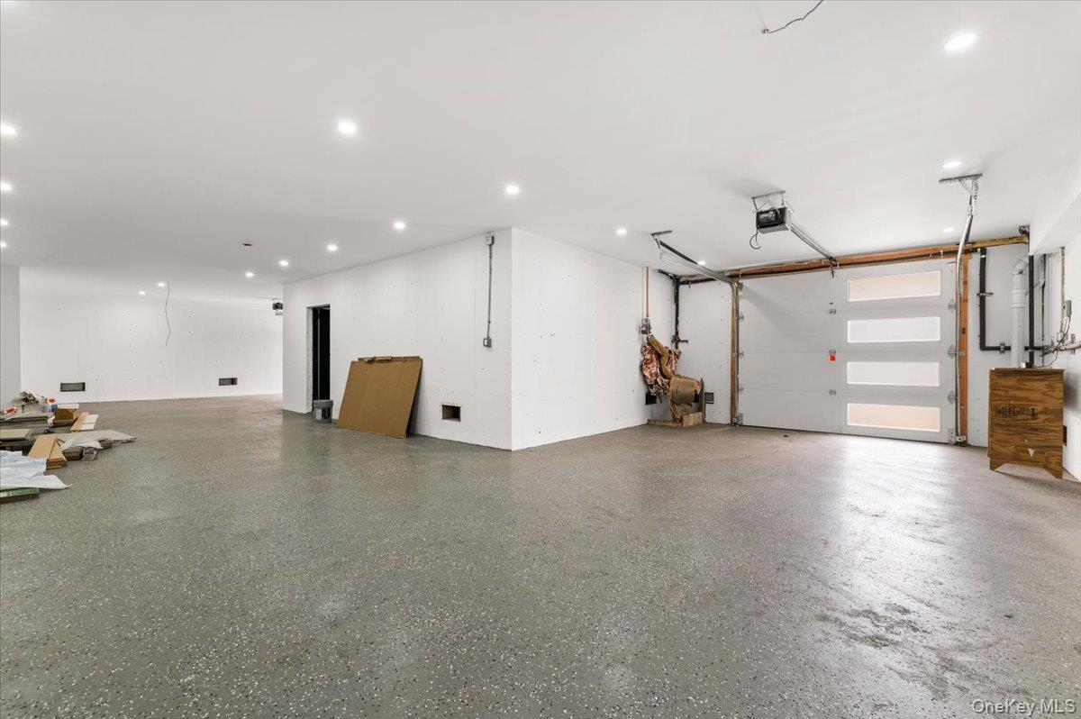 1368 Beech Street Property Photo 45