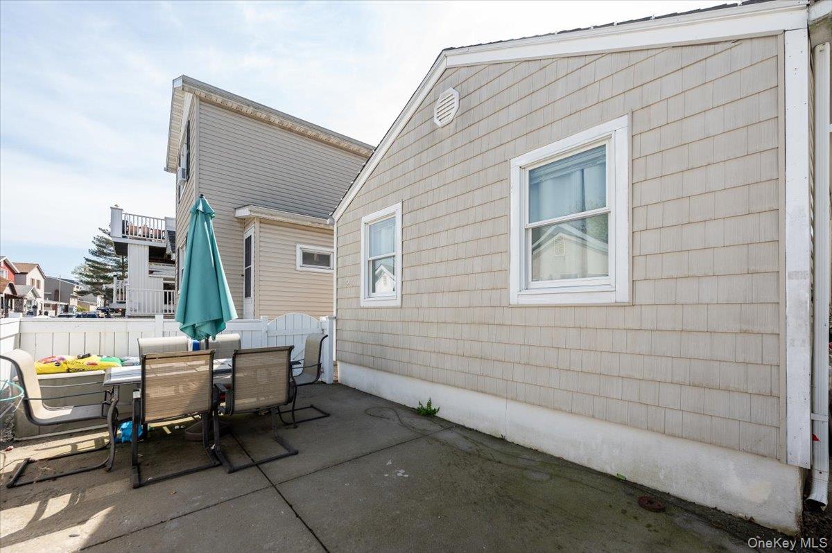 64d Edgewater Park 64d Property Photo 2