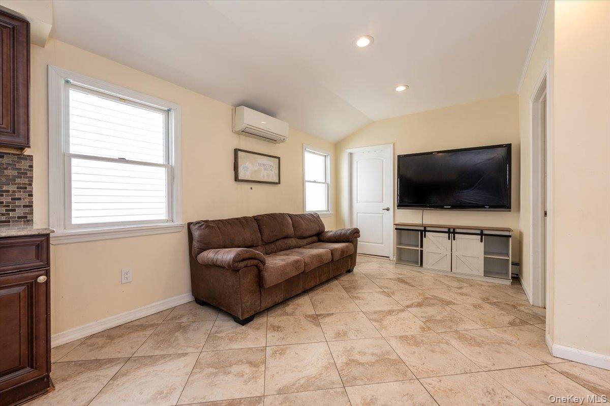 64d Edgewater Park 64d Property Photo 4