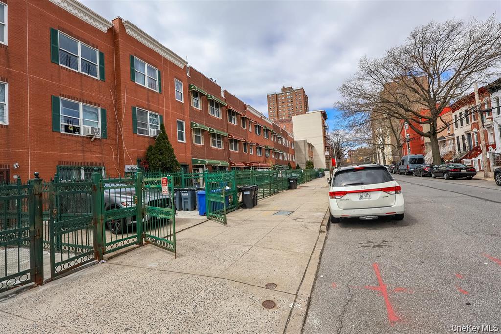 436 E 141st Street Property Photo 4