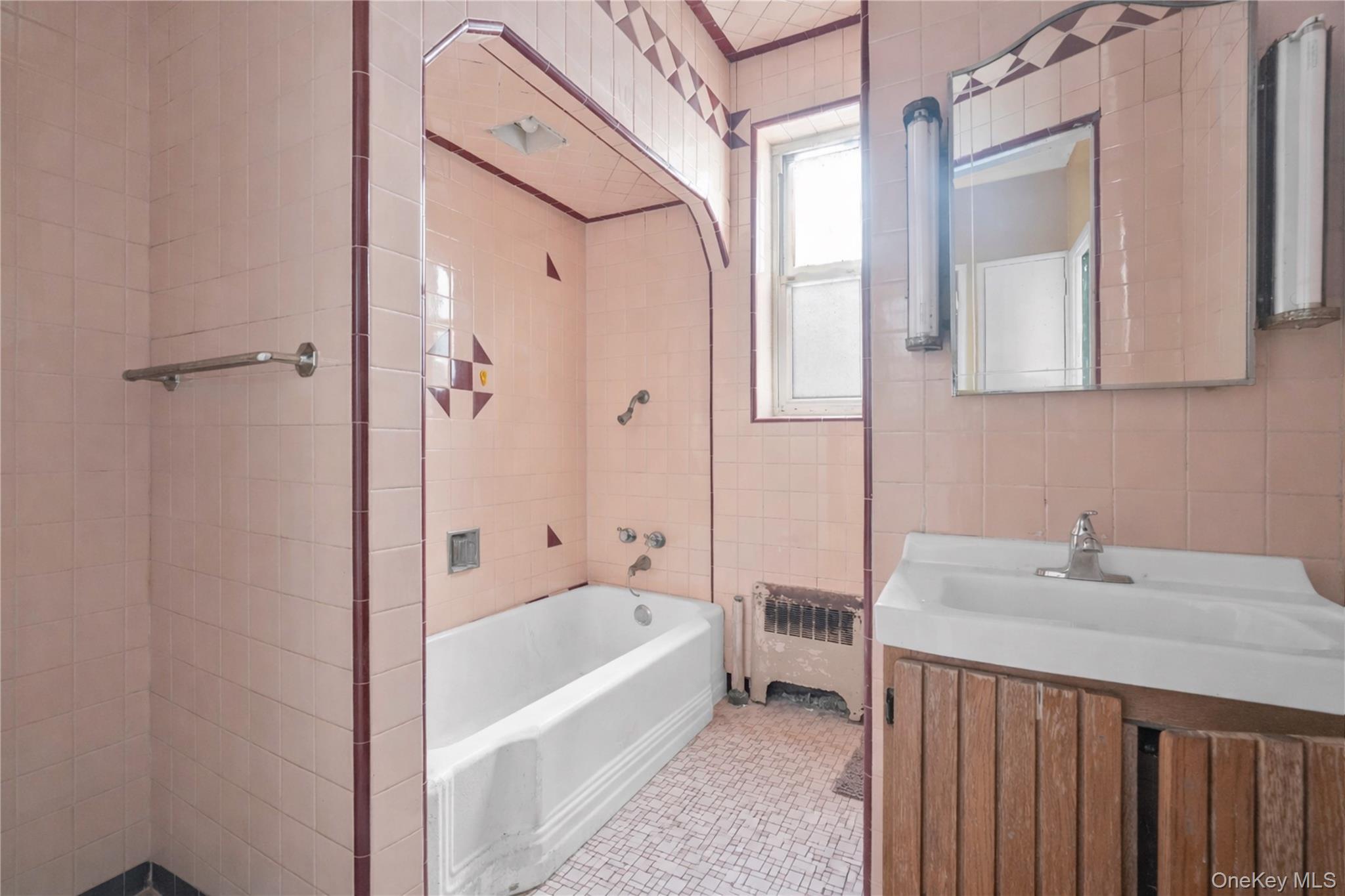 224 E 55th Street Property Photo 20