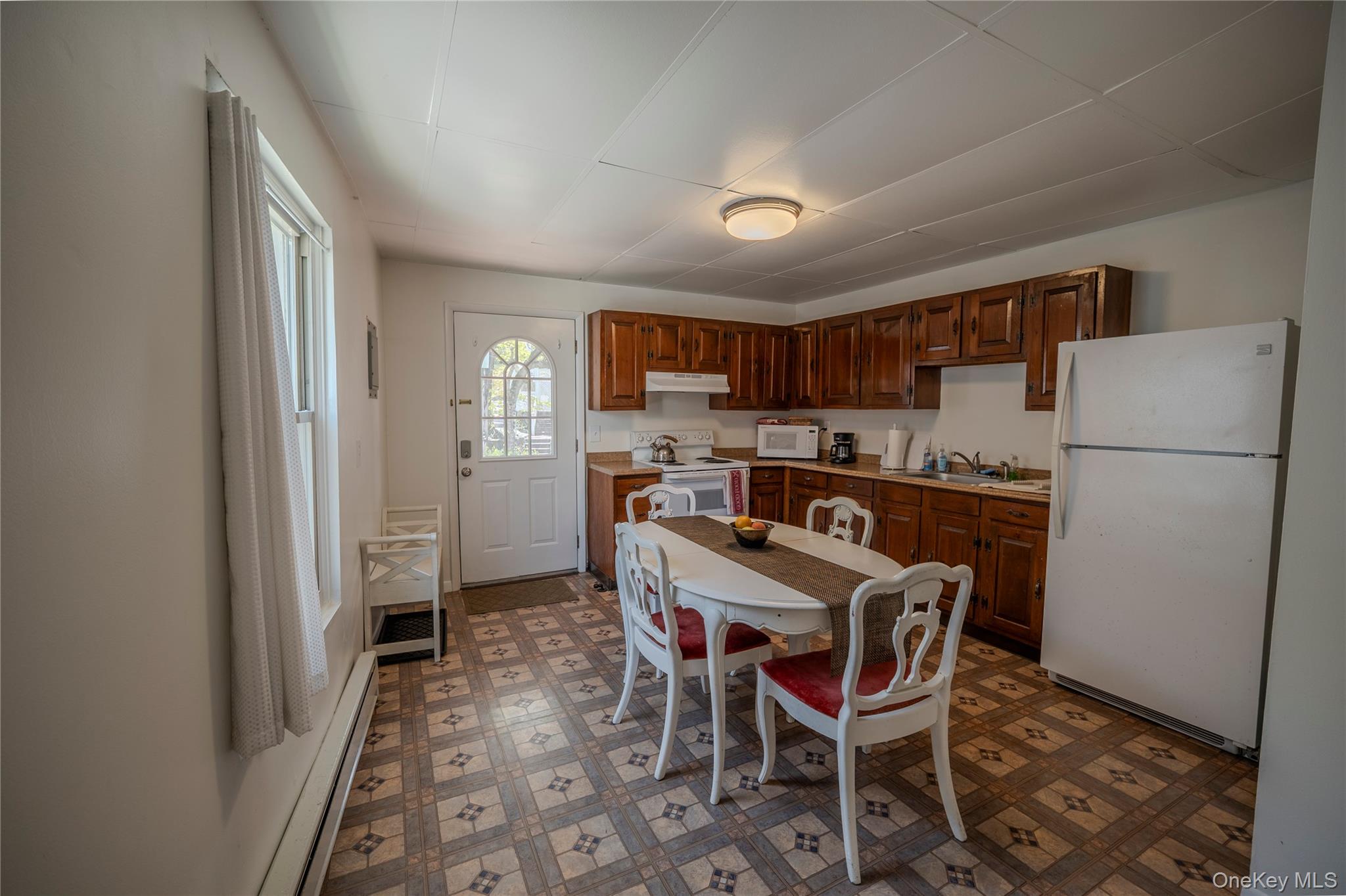 24 Rock Street Property Photo 4