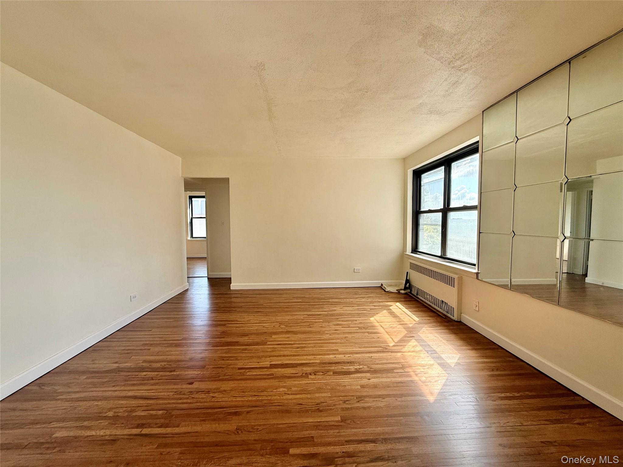 112-25 34th Avenue 6h Property Photo 4