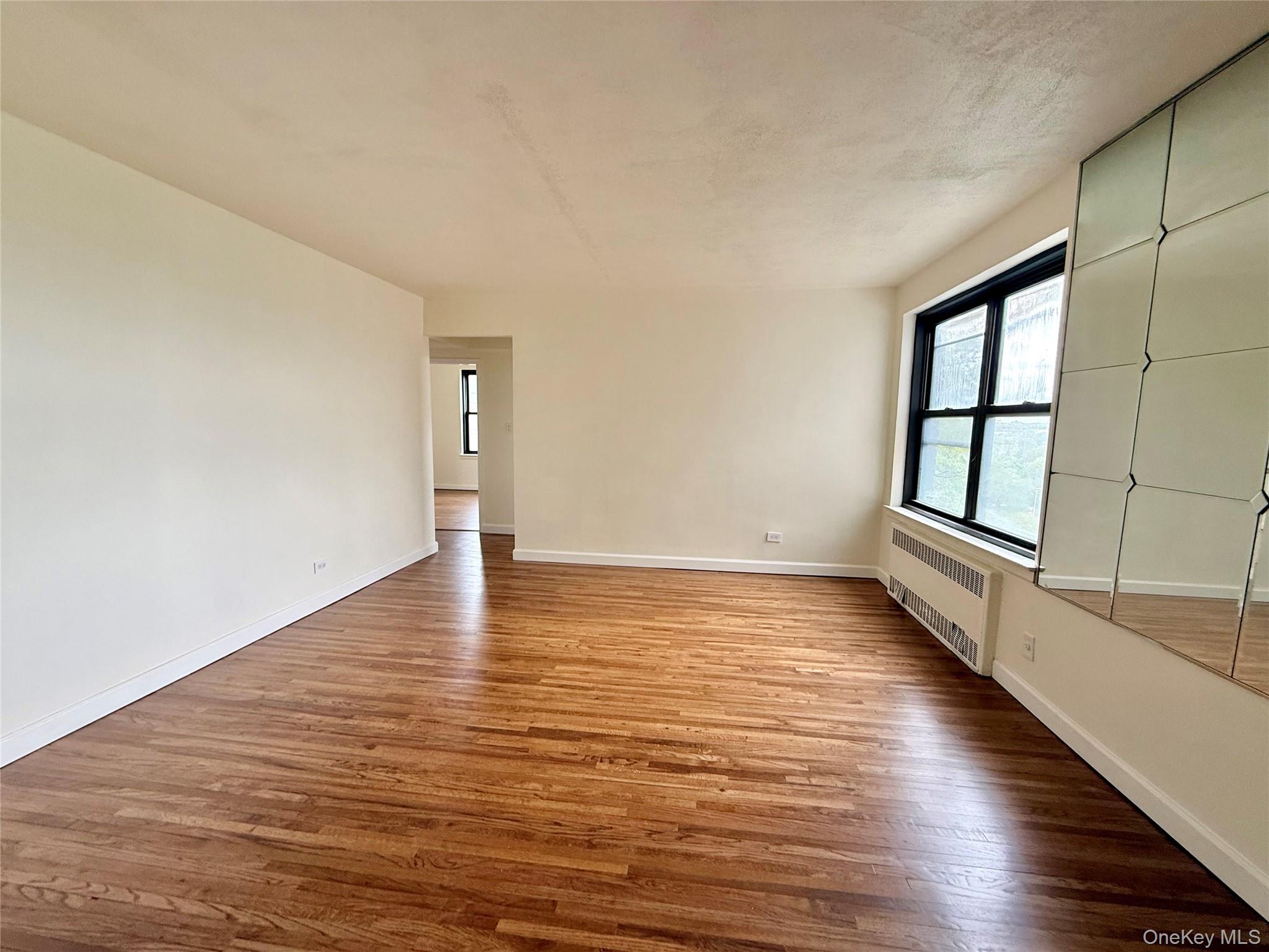 112-25 34th Avenue 6h Property Photo 5