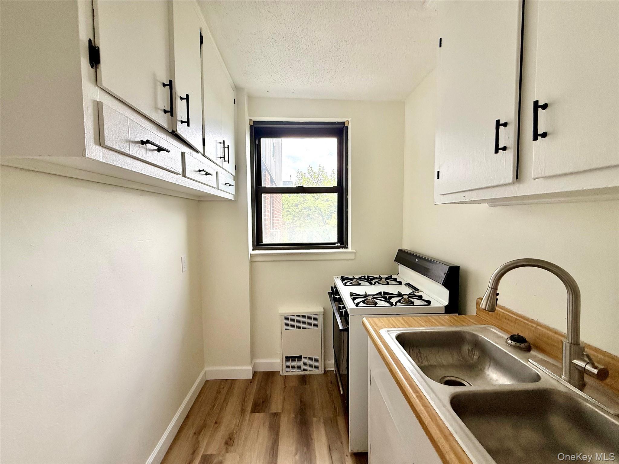 112-25 34th Avenue 6h Property Photo 13
