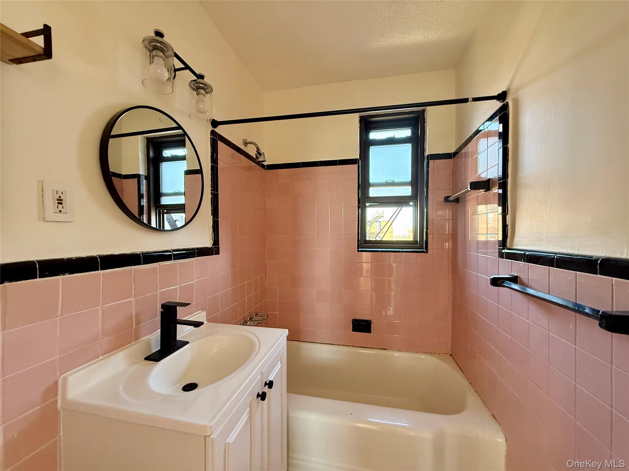 112-25 34th Avenue 6h Property Photo 20