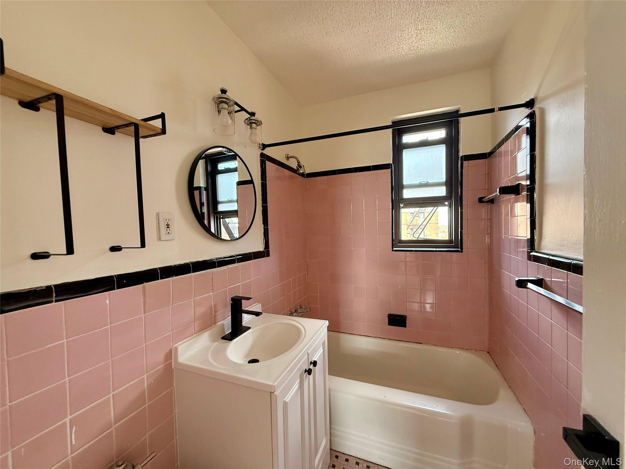 112-25 34th Avenue 6h Property Photo 21