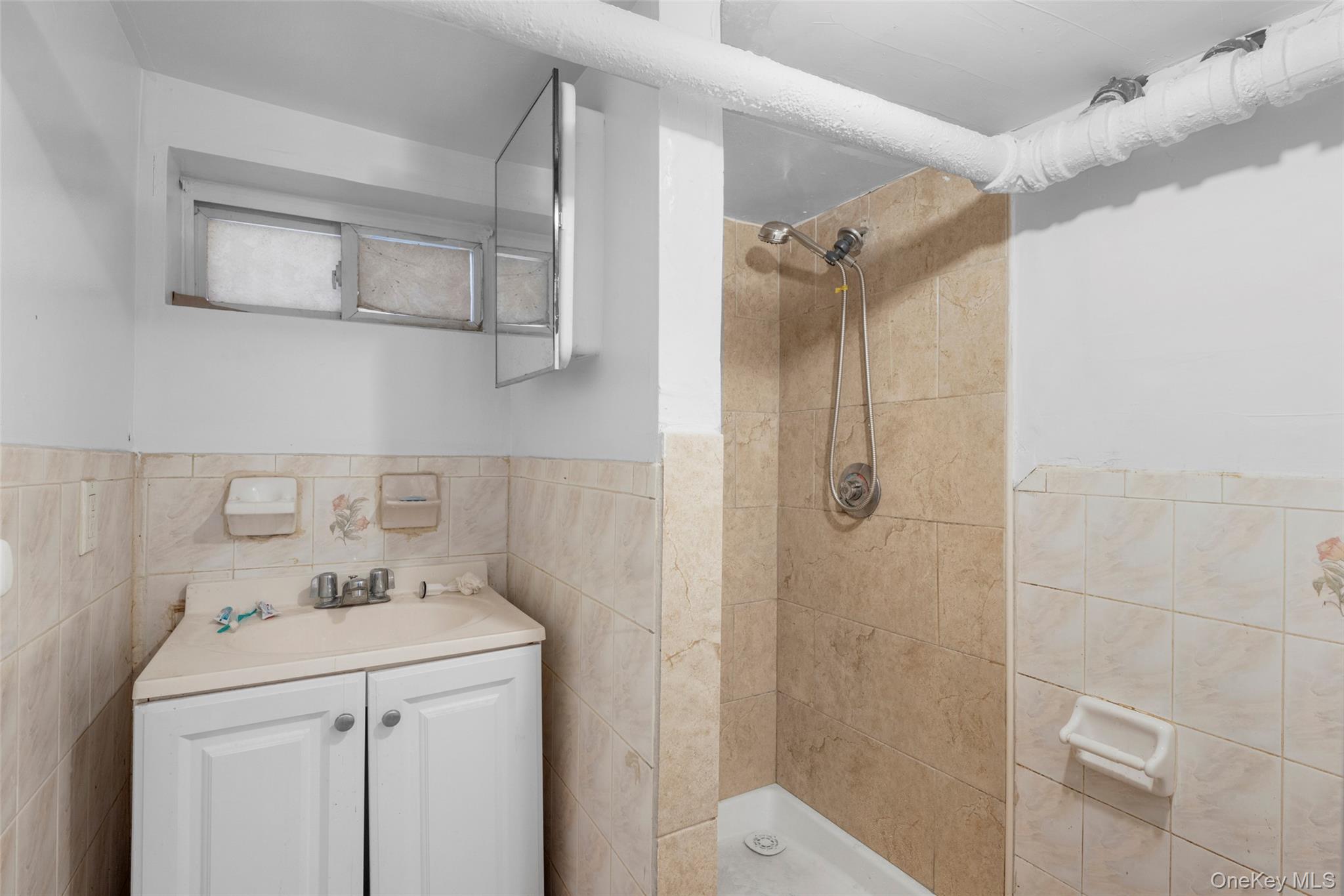 110 Beech Street Property Photo 11