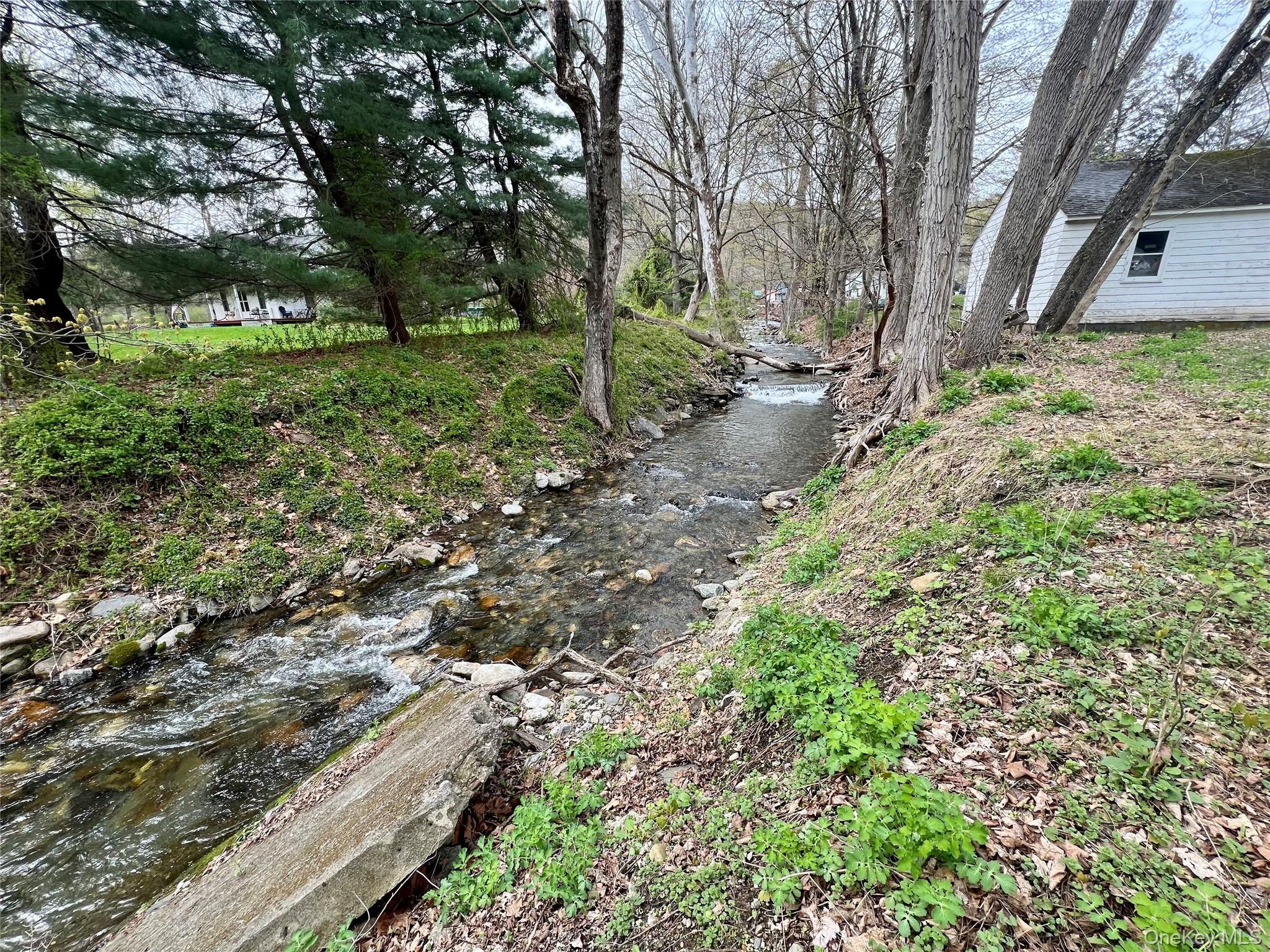 37 Glen Avenue Property Photo 2