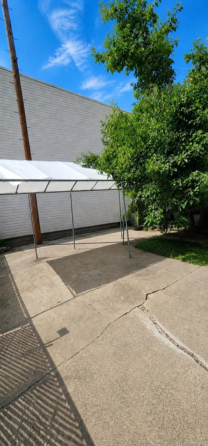 5427 Arnold Avenue Property Photo 6