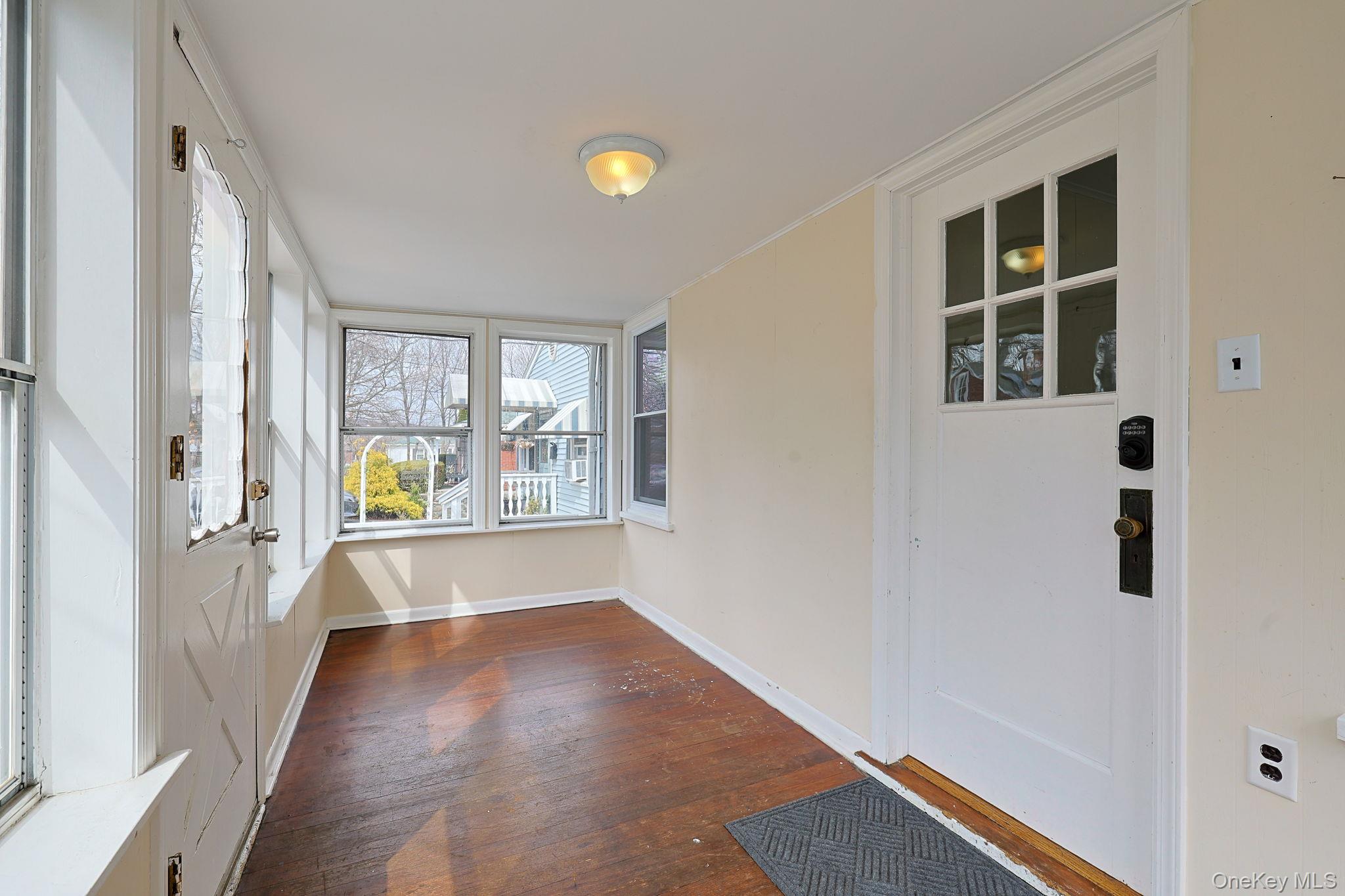 48 Thompson Street Property Photo 4