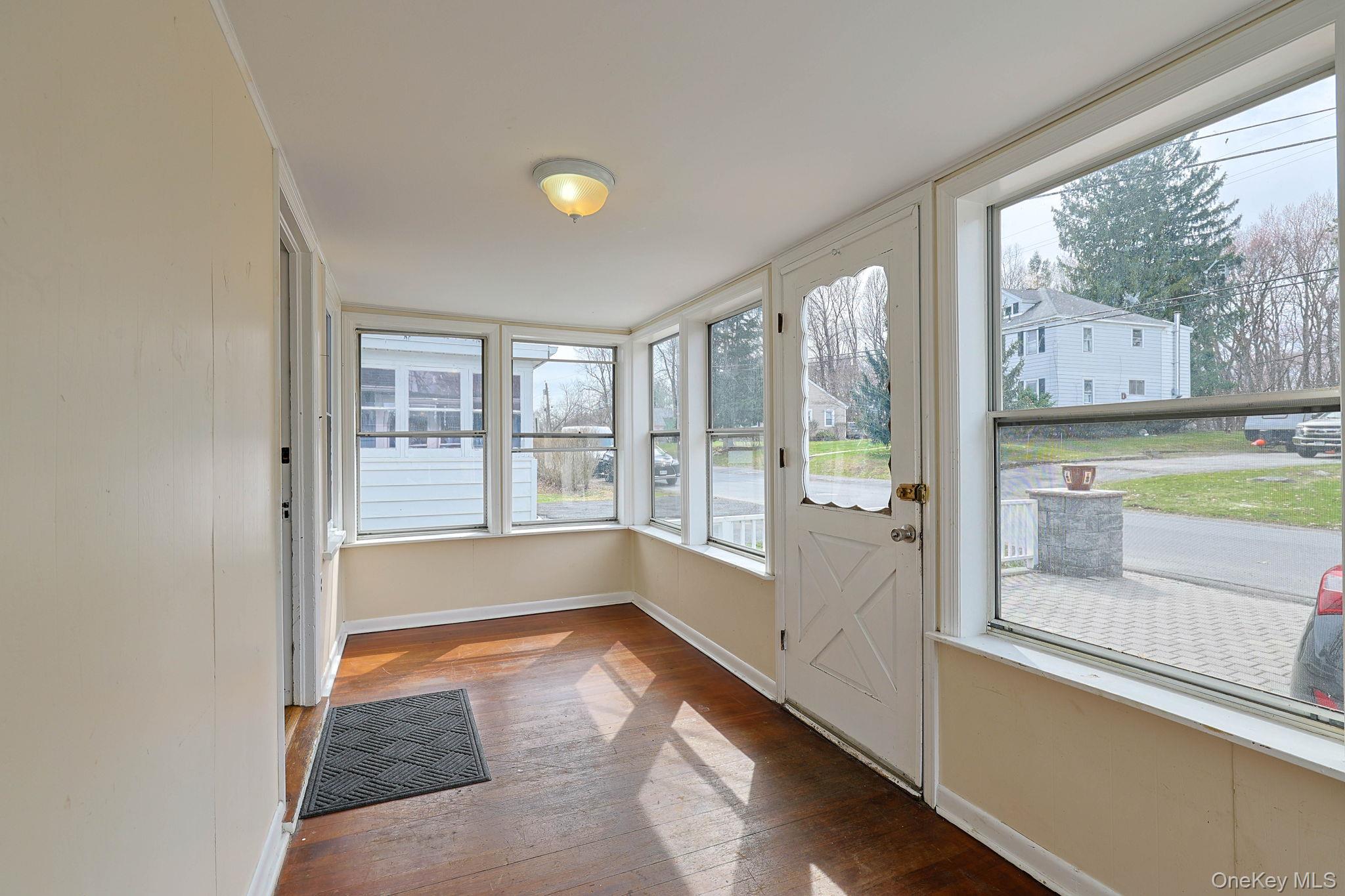 48 Thompson Street Property Photo 6