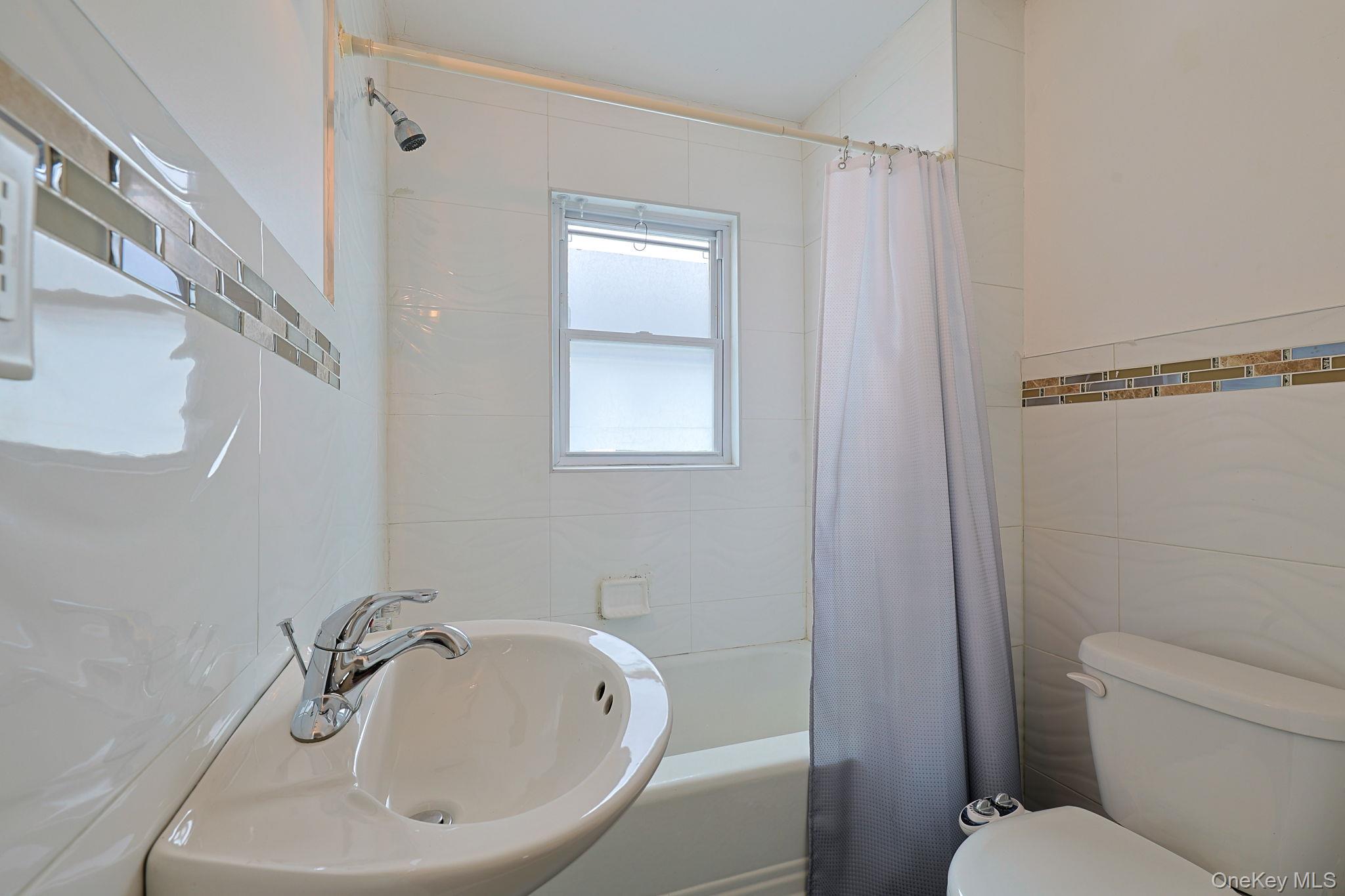 48 Thompson Street Property Photo 13