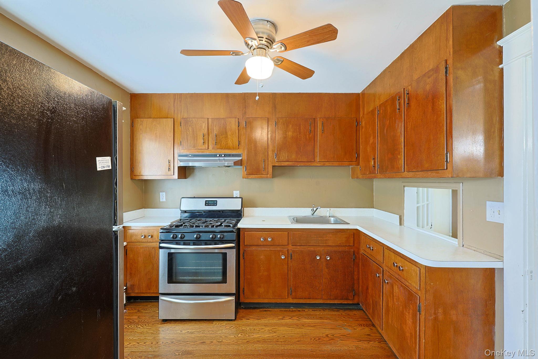 48 Thompson Street Property Photo 19