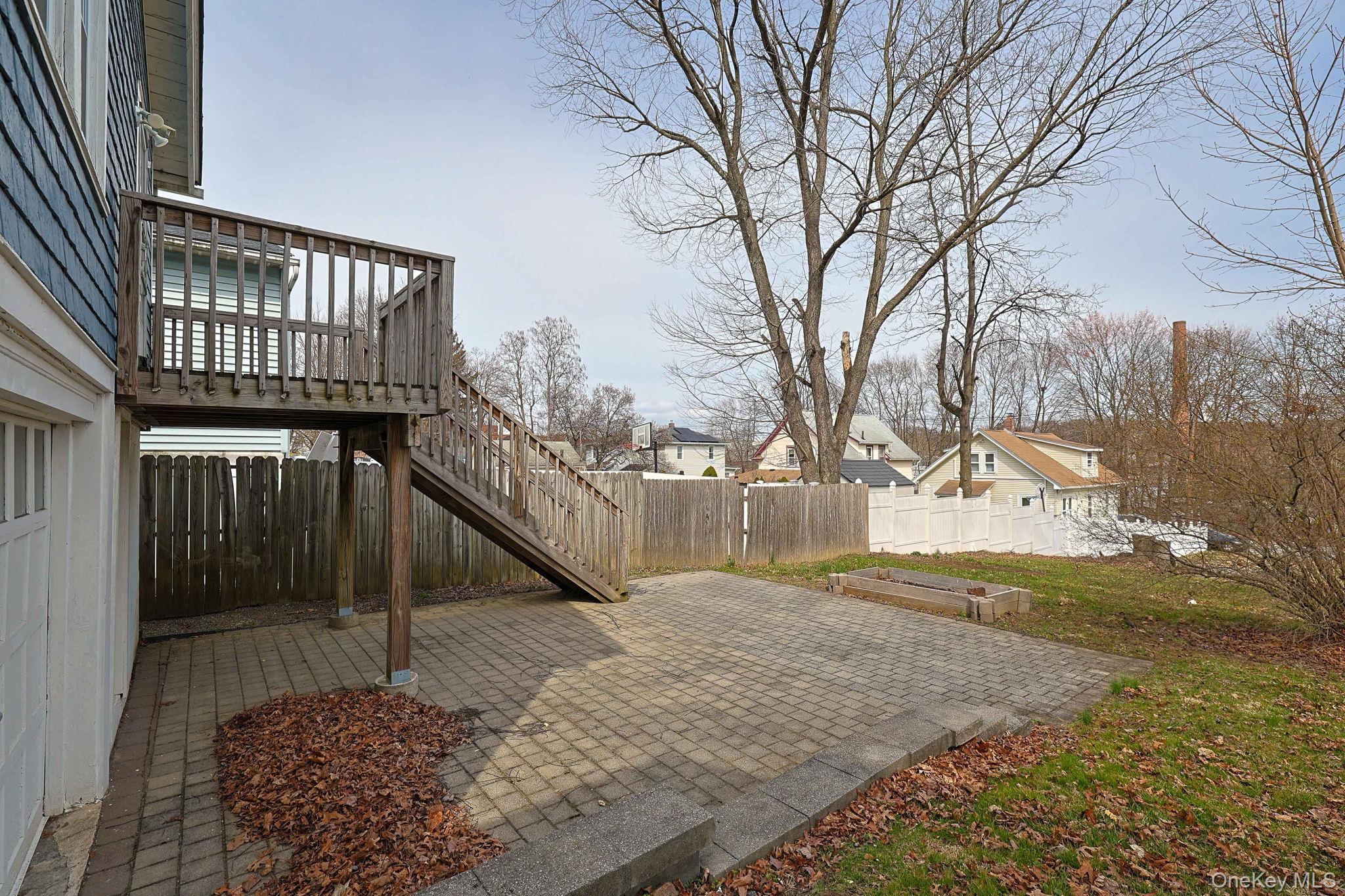 48 Thompson Street Property Photo 22