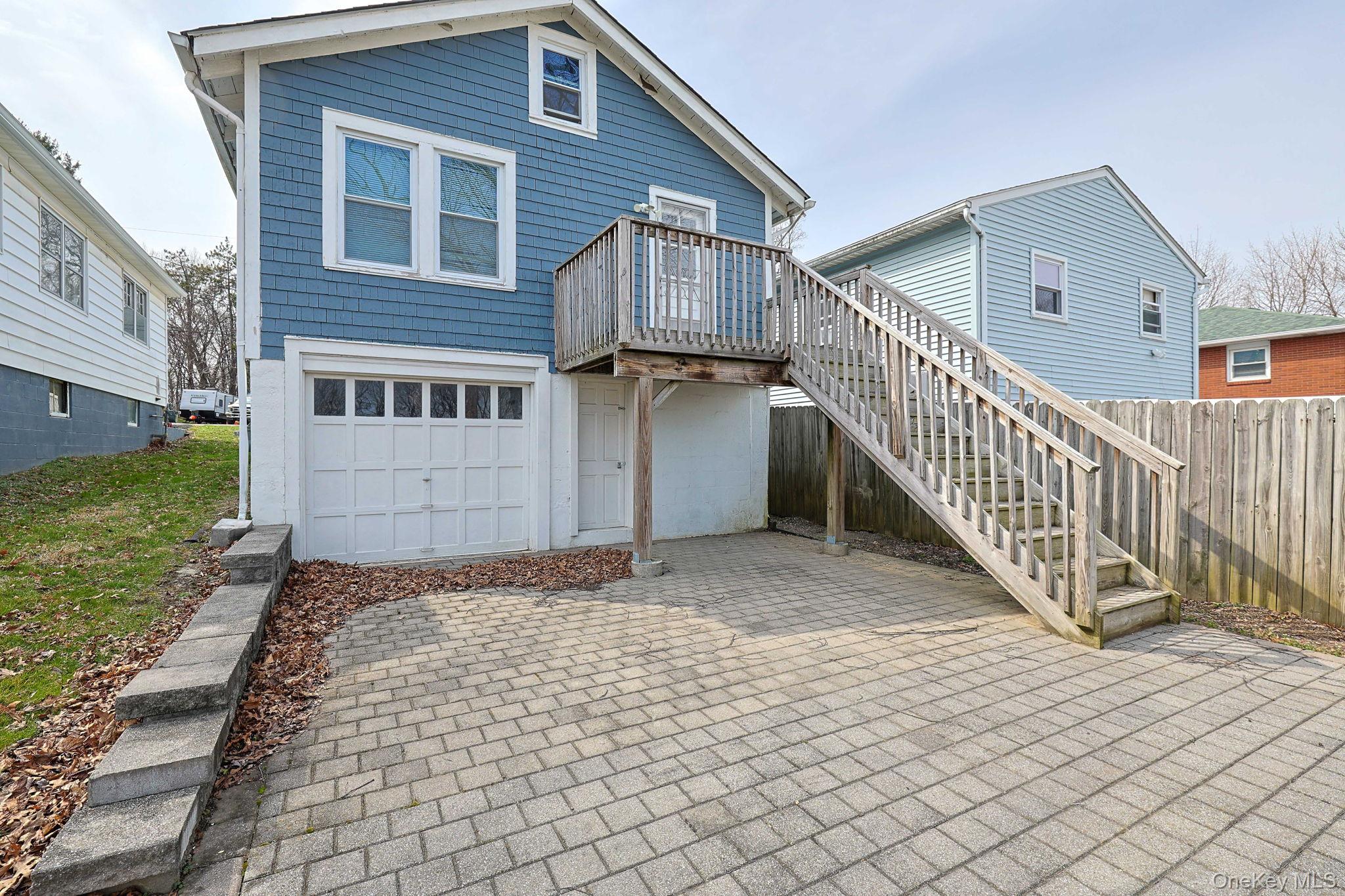 48 Thompson Street Property Photo 23