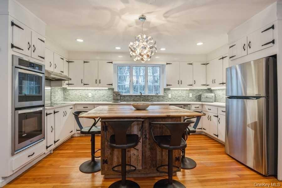 1141 Beekman Road Property Photo 4