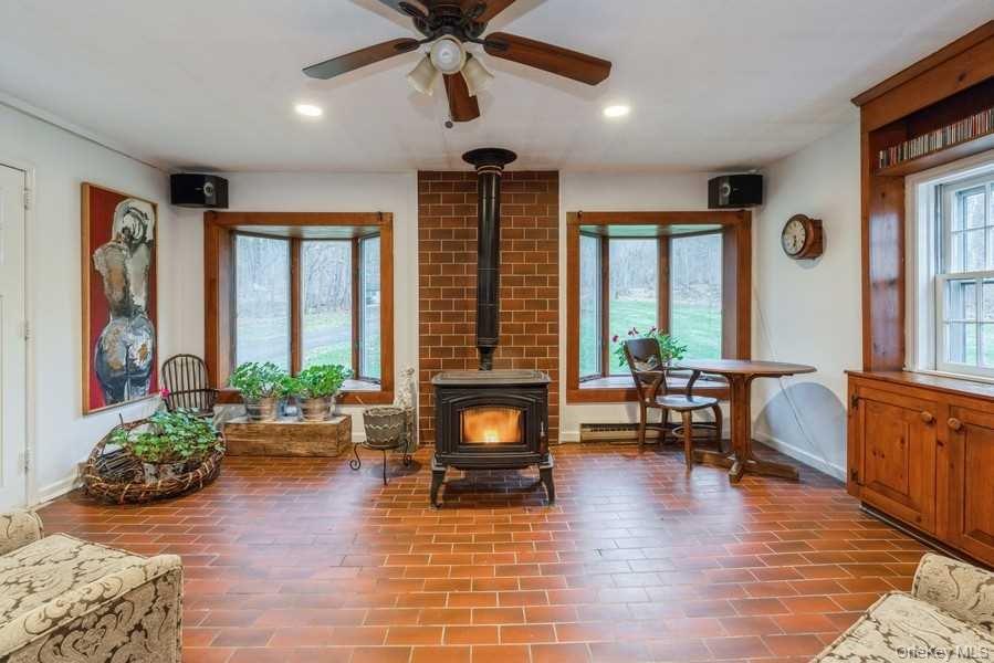 1141 Beekman Road Property Photo 8