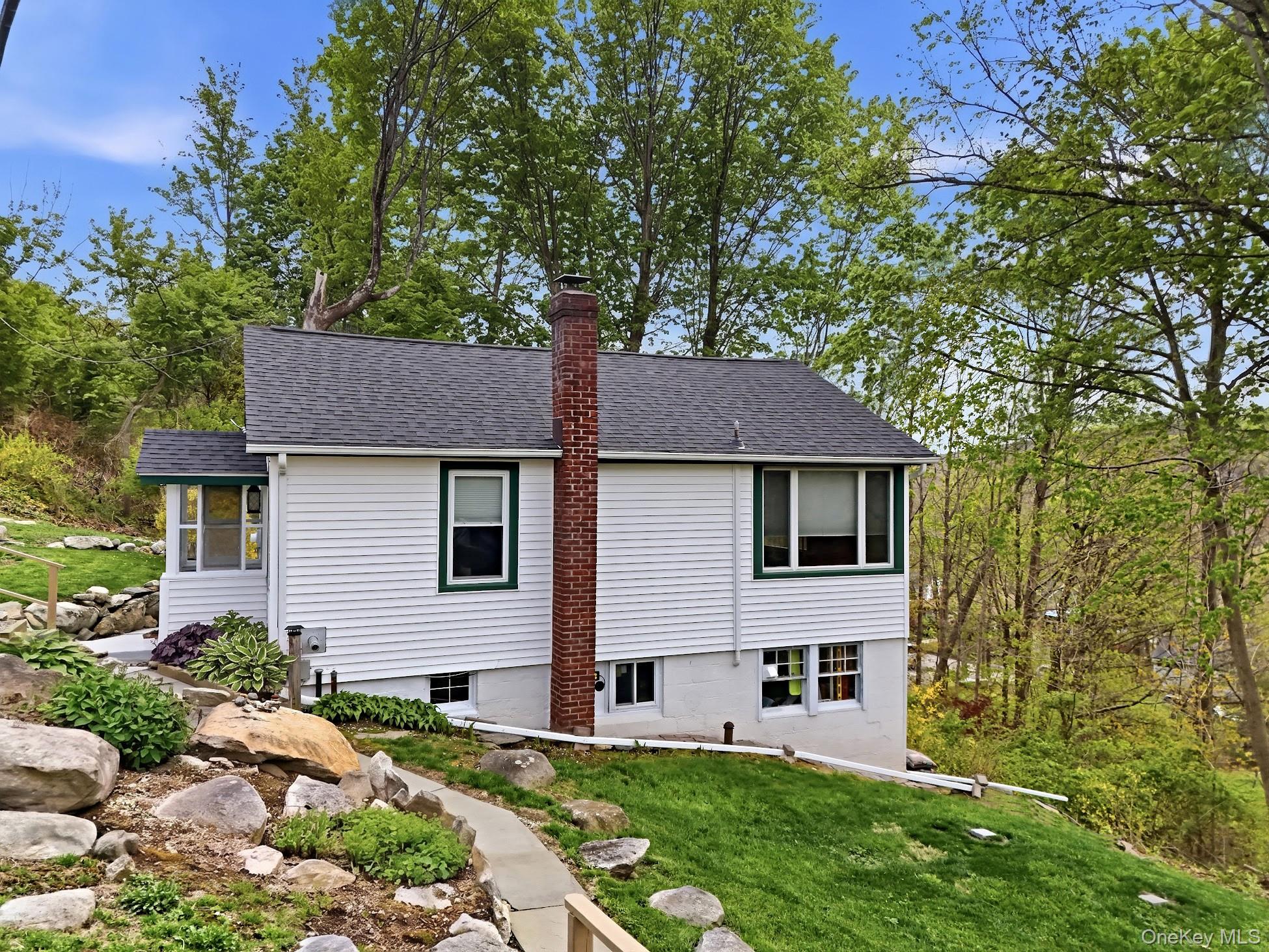 77 Montrose Drive Property Photo 18