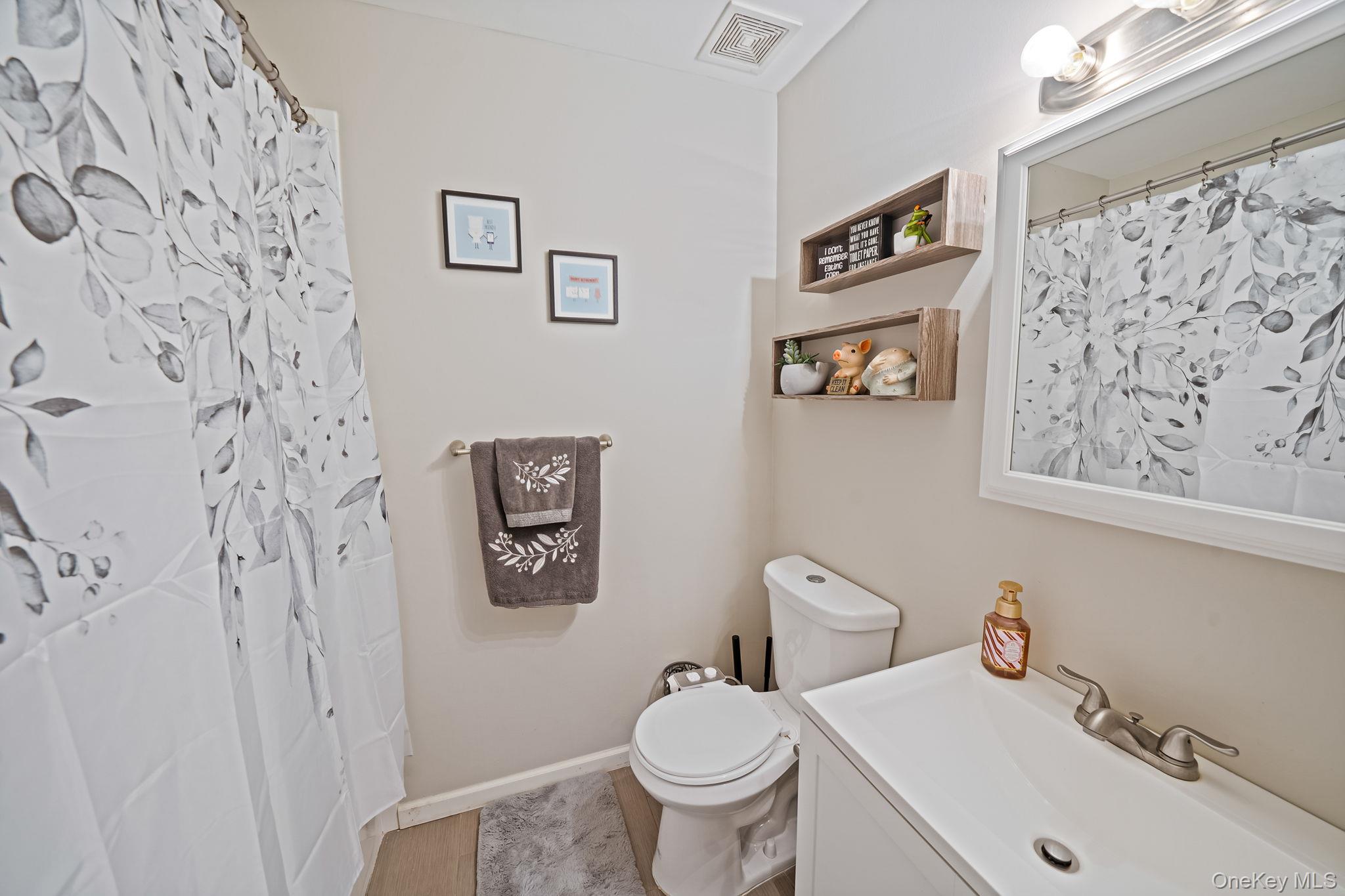 201 Lake Pointe Circle 201 Property Photo 18