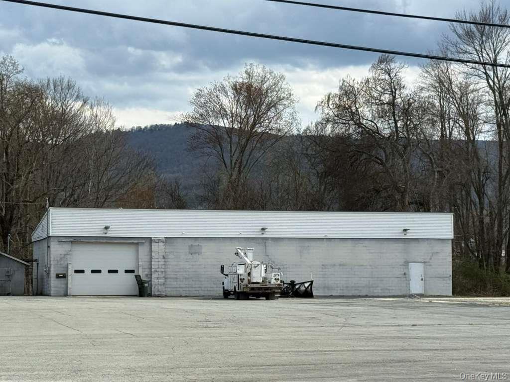 188 S Main Street Property Photo 33