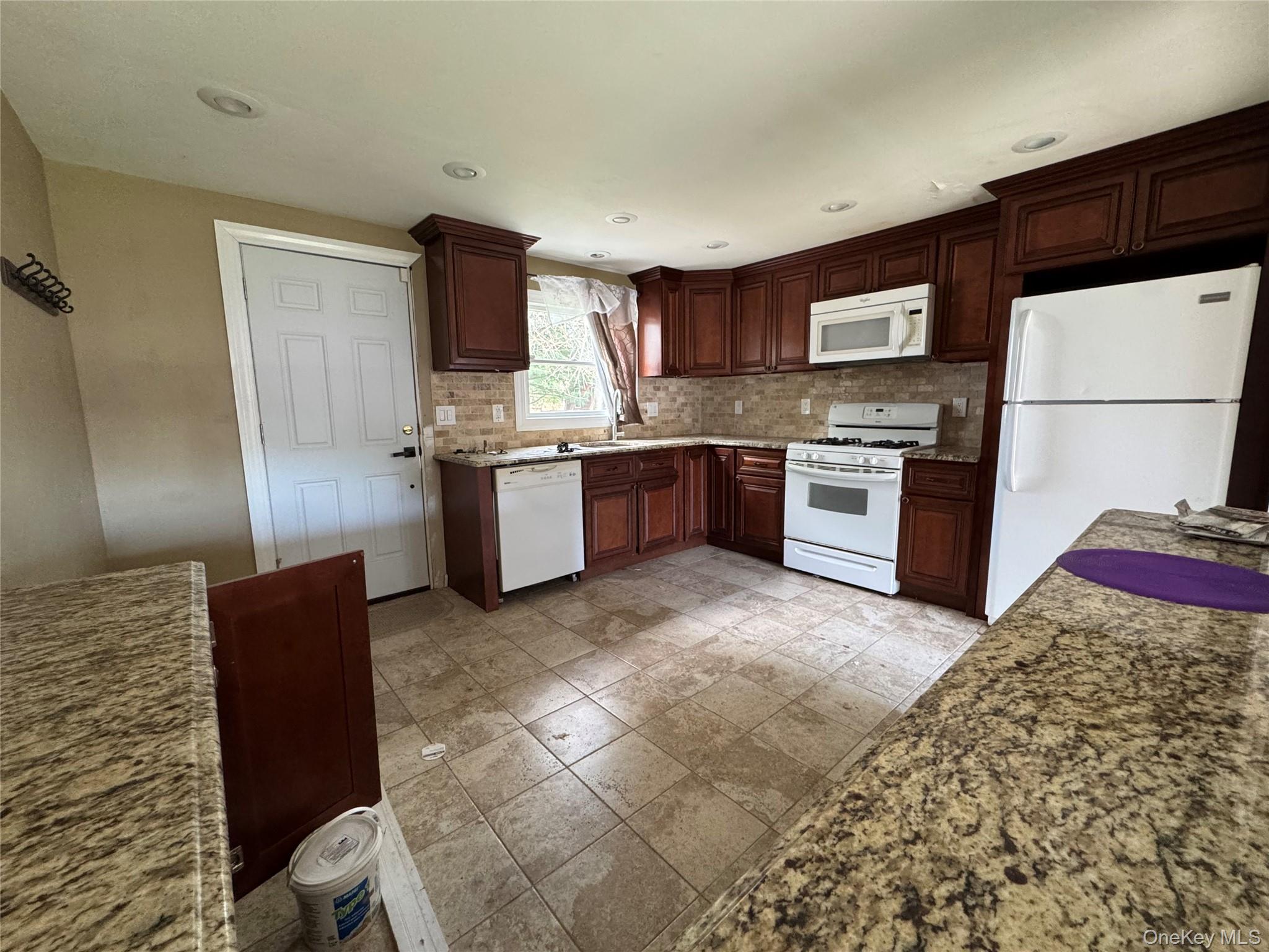 33 Hurd Avenue Property Photo 8