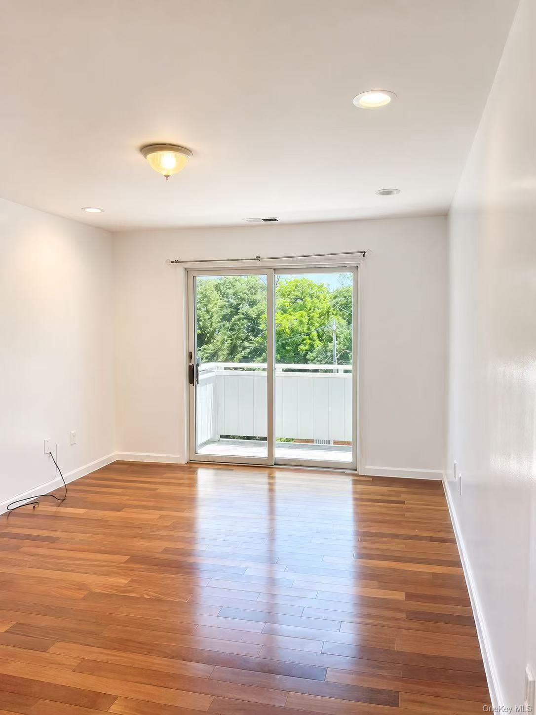 241-70 Oak Park Drive 84b Property Photo 7