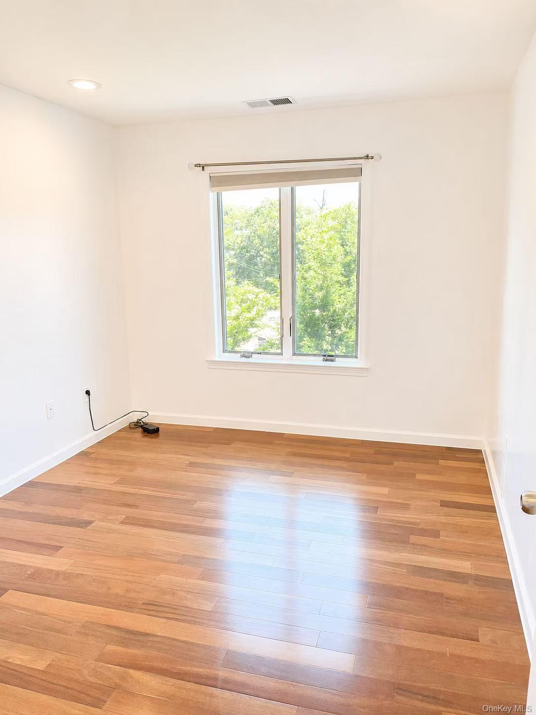 241-70 Oak Park Drive 84b Property Photo 9