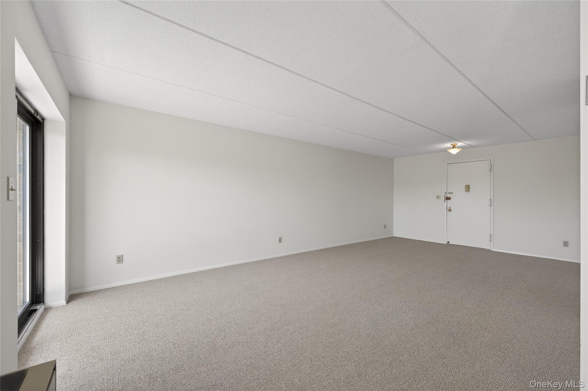 175 Maple Avenue 3g Property Photo 8
