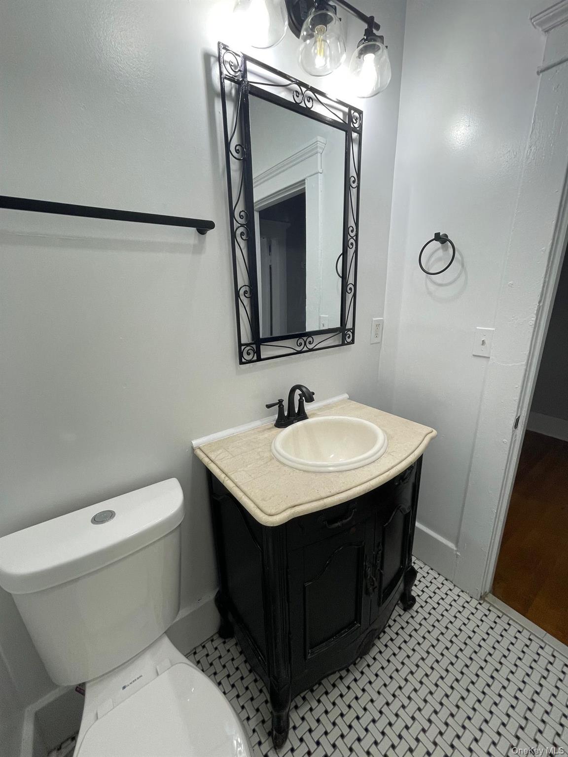 271 Third Street Property Photo 8