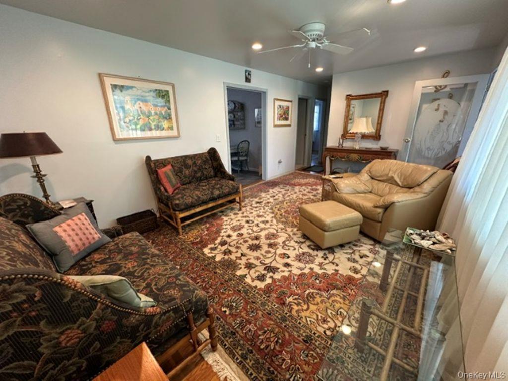 29 Maryland Boulevard Property Photo 2
