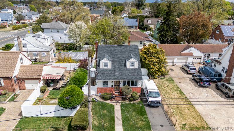 283 Hawthorne Avenue Property Photo 2