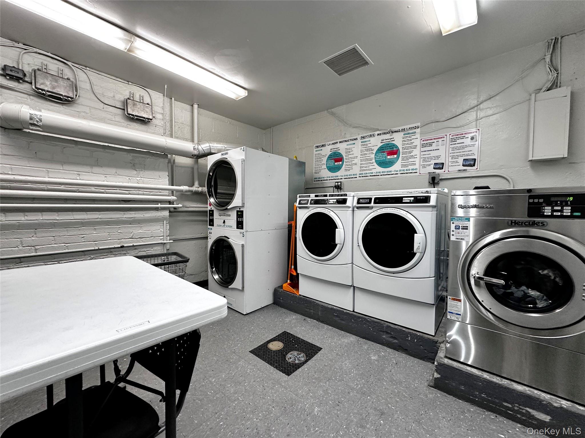 270 N Broadway 2hi Property Photo 25
