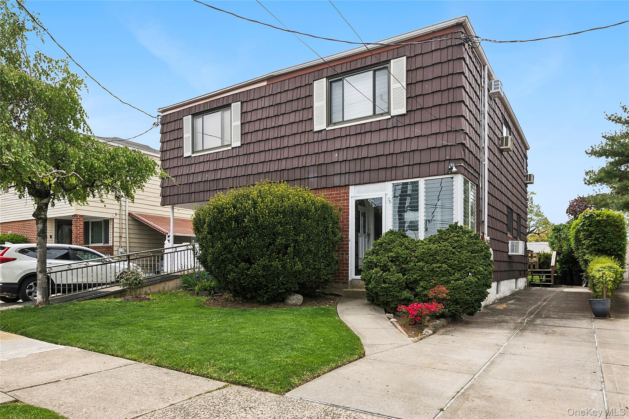 6422 136th Street Property Photo 1