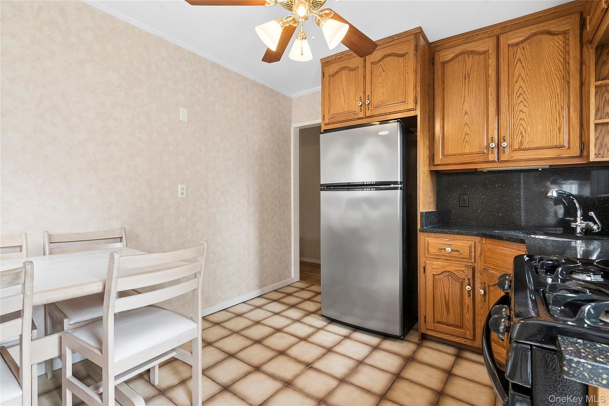 6422 136th Street Property Photo 6